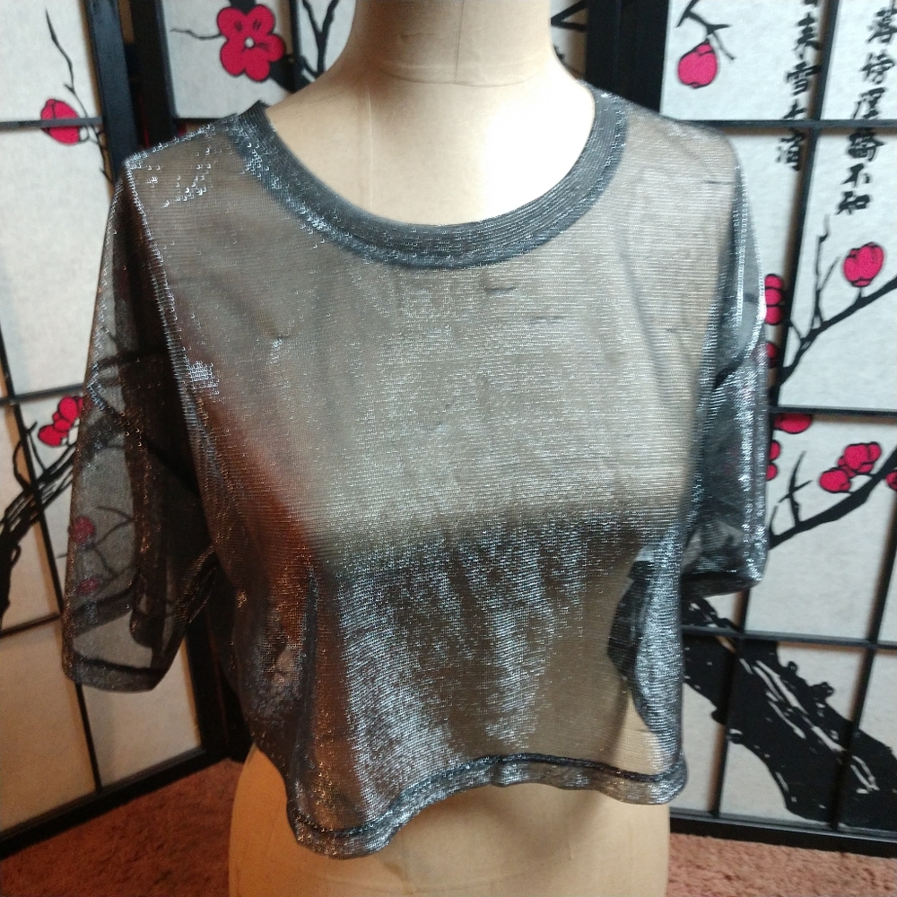 Sheer silver crop top Forever 21 shiny M NWT